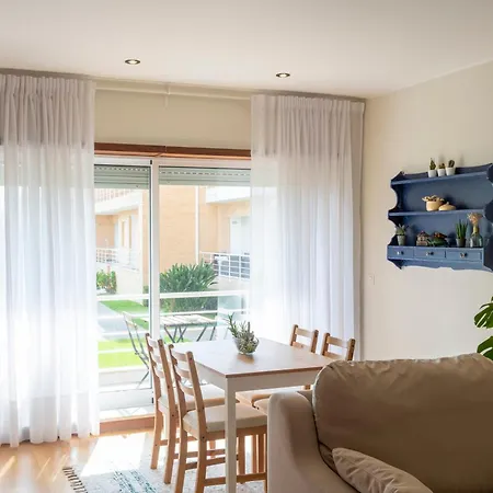 Litoral -- Apartamento Esposende
